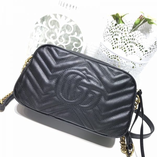 Gucci. Marmont GG Camera Bag Shoulder Bag - Image 2
