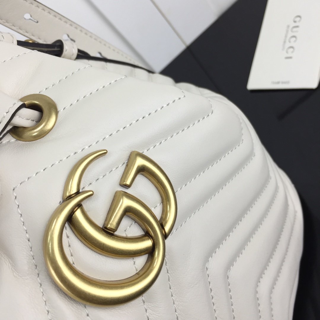Gucci GG Marmont Quilted Leather Bucket Bag 476674 in white - Image 4