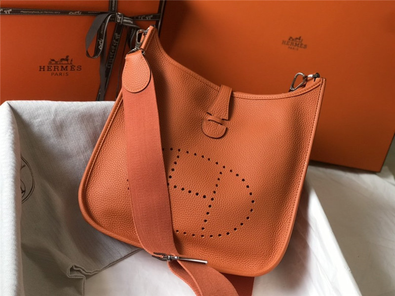 HERMES Evelyne 28 Women Bag - Image 2