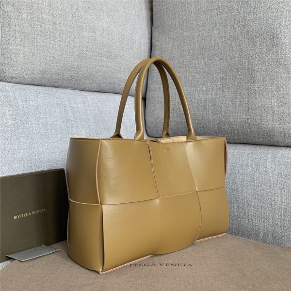 bottega veneta tote bag - Image 2