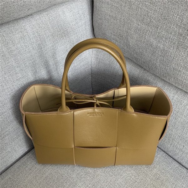 bottega veneta tote bag - Image 8
