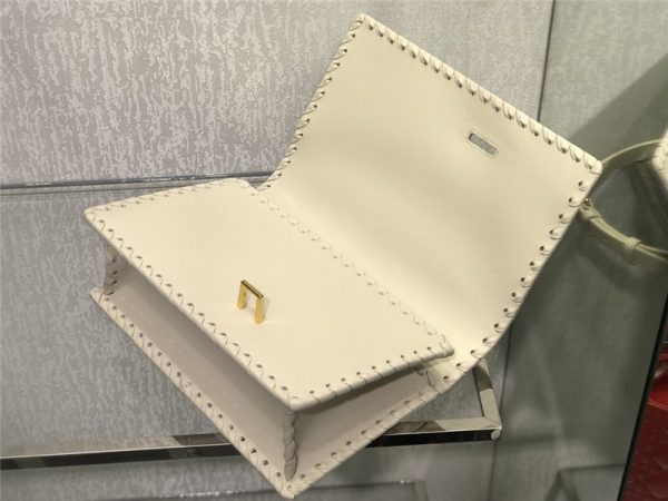30 montaigne dior CD bag white - Image 4