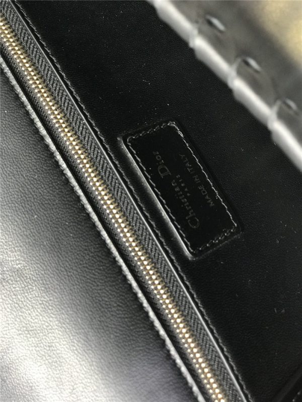30 montaigne dior CD bag - Image 6