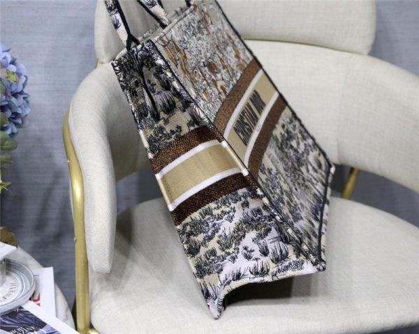 dior book tote - Image 6