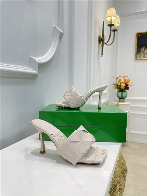 bottega veneta bv lido sandals