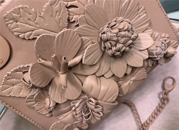 lady dior relief flower bag pink - Image 5