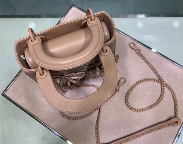 lady dior relief flower bag pink - Image 7