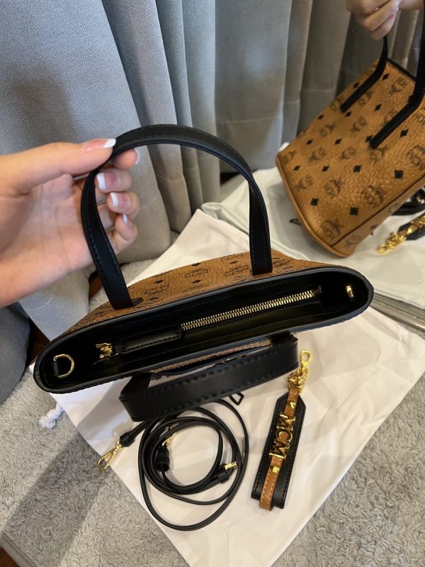 Mcm Autumn And Winter New Product Diagonal Bag A - Image 9