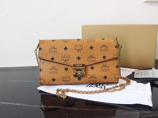 Mcm Medium Envelope Chain Flap Crossbody Bag