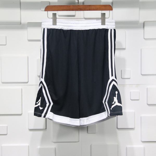 JORDANCLASSIC BLACK AND WHITE SHORTS