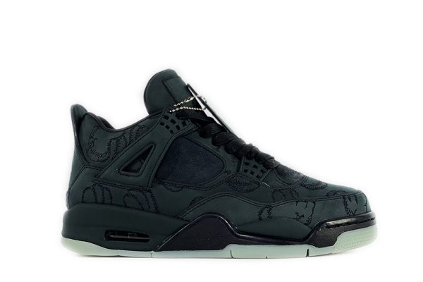 AIR JORDAN 4 RETRO KAWS BLACK REPLICA