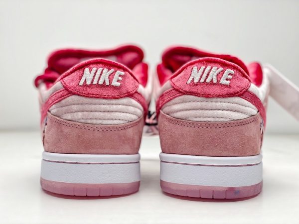 Dunk Low StrangeLove Skateboards (Special Box) - Image 4
