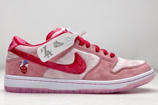 Dunk Low StrangeLove Skateboards (Special Box)