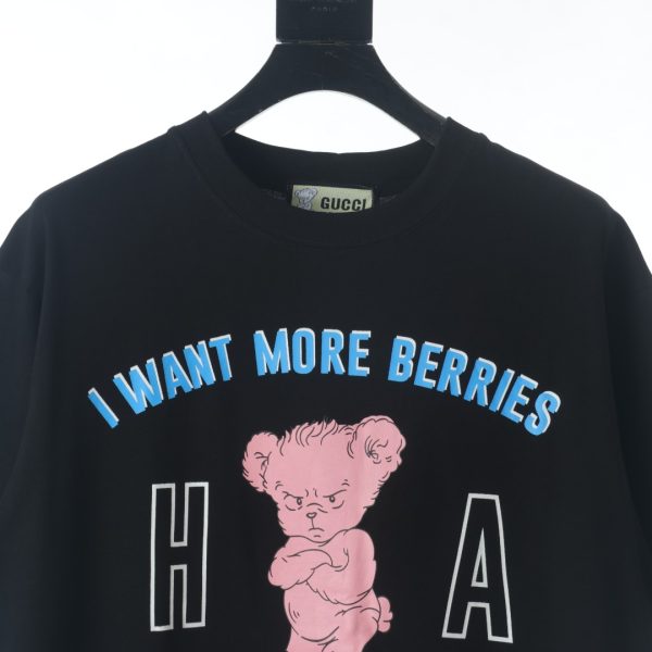 GUCCI joint HA angry bear print short-sleeved T-shirt - Image 3