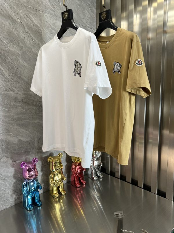Moncler / Mengkou spring and summer new products three standard complete T-shirt short sleeves - Image 3