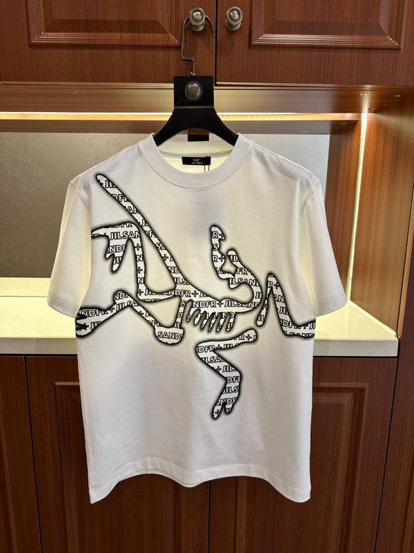 Arcteryx (Arc'teryx) has joined hands with Jil*s2⃣️ major sports and leisure brands to cooperate, and the 2023 spring and summer counters will have the same round neck T-shirt