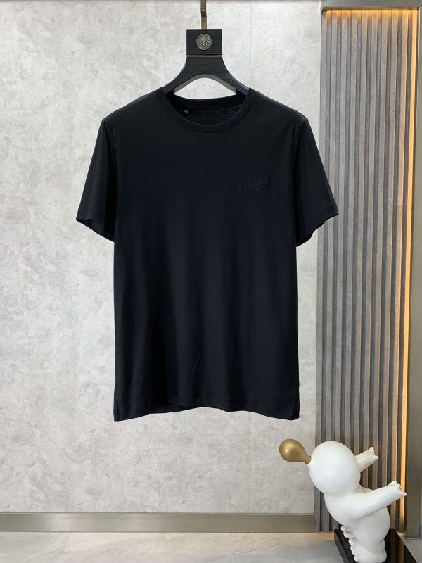 ARCTERYX Archeopteryx 2023 Summer New Product ?Fashionable Round Neck Short Sleeve ?Advanced Custom Versatile Style Counter Classic Element Design