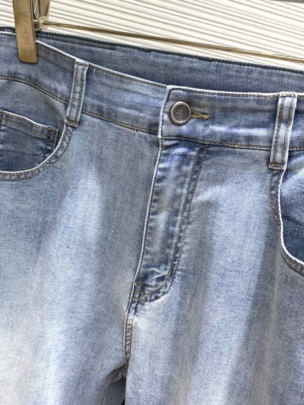 Loewe, 2023 spring new product, available at counters at the same time, original order hard goods, fashionable and casual washed stretch jeans - Image 3