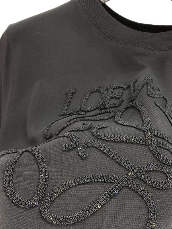 Loewe?s new short-sleeved T-shirt, sequin embellishment embroidery advanced pattern design, handsome and fashionable - Image 13