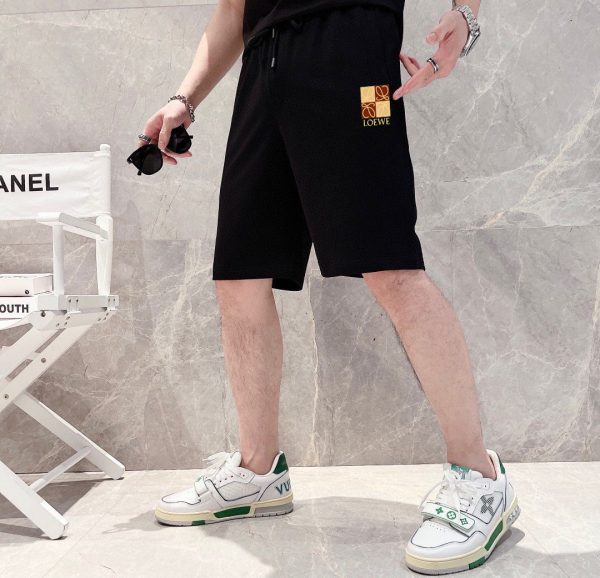 LOEWE ] 2023 new men's short-sleeved shorts suit! Simultaneous sales on the official website! High-end version on the market! Delicate and soft to the touch! Let you wear more comfortable - Image 10