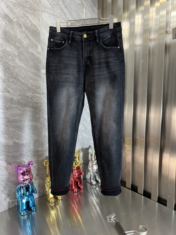 ?Loewe spring and summer new products three standard complete micro elastic jeans