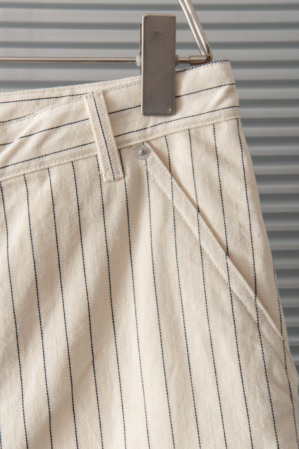 Dior/ stripe embroidery apricot jeans! Special counter 7000k to buy the original pattern opening, fixed weaving, fixed dyeing, stripe cycle pure cotton denim denim fabric, the original gray fabric is washed and desizing treatment, and the hand feel is restored to the fabric surface, and the fluffy feeling is super silky - Image 9