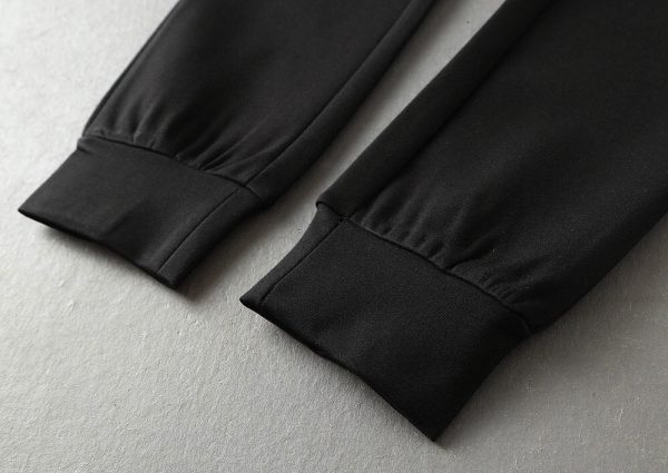 【CELINE】(Fat Gospel) Explosive suits are coming Focus on the original 2023 new explosive cardigan sweater suits on the official website - Image 10