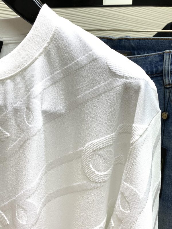 A set of FENDI, the latest summer product of 2023, is available at counters at the same time, original order, casual and fashionable round neck short-sleeved suit, imported - Image 4