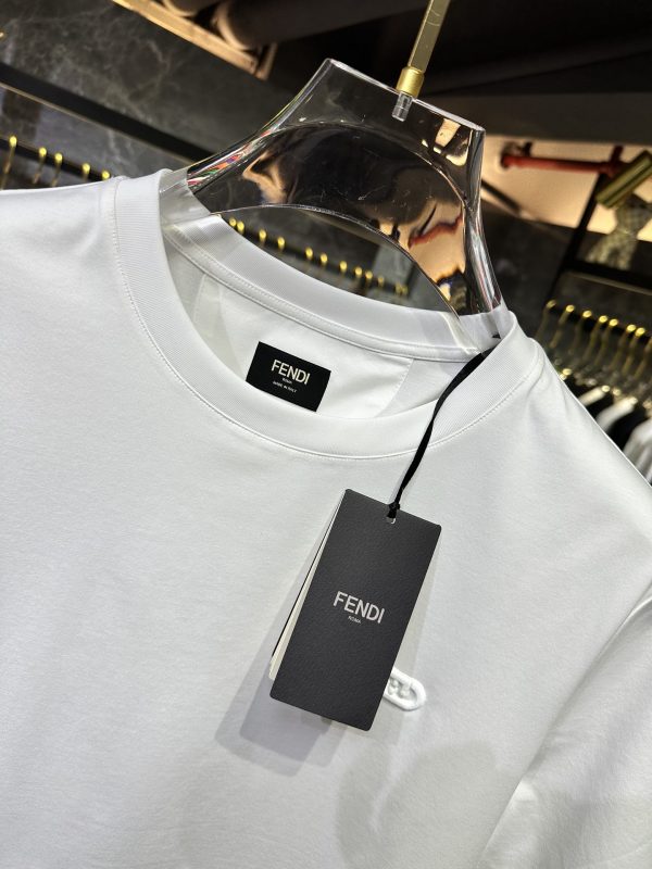 Fendi23ss counter with the same round neck short-sleeved T-shirt custom fabric The fabric is made of original elastic suede skin-friendly fabric - Image 12
