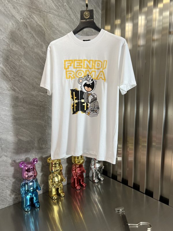 Fendi/ spring and summer new products three standard complete cotton short-sleeved T-shirt chest embroidery brush craft design upper body comfort is excellent no need for too much introduction - Image 8