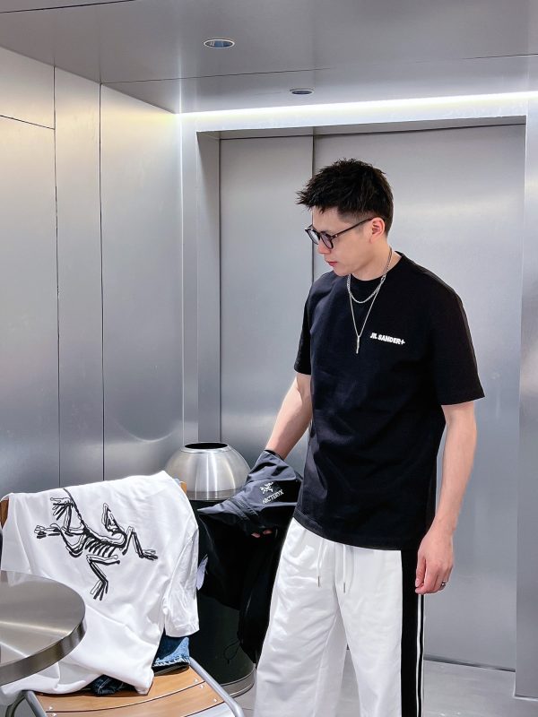 2023 spring and summer new products. Jilsander's Arc'teryx joint model, this joint series fully meets the expectations of fans, allowing consumers to discover that Arc'teryx, a brand that achieves the ultimate in alpine outdoor technology, can also achieve the ultimate in fashion sense of T-shirts - Image 10