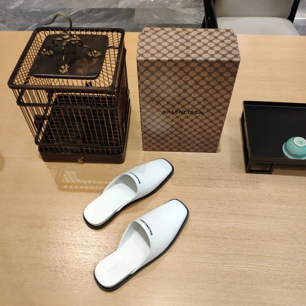 ? ? Balenciaga 2023 Spring/Summer 2023 Spring/Summer Internet celebrity first choice beautiful products full of printed Logo soles, letter logo casual lazy slippers - Image 7