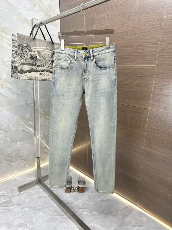 YSL Saint Laurent 2023 high-end custom jeans The latest fashion week catwalk style Primary color yeast washing process Select heavy denim denim fabric (cotton