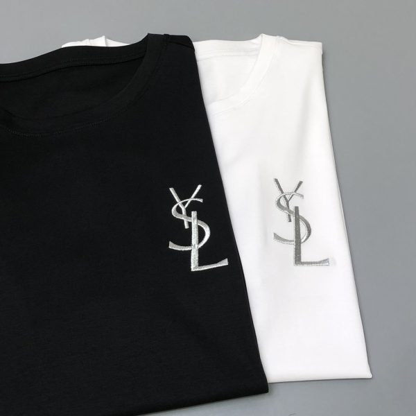 YSL logo embroidered T-shirt, this style is made of 32 double-ply yarn plain cotton, weighing 230 grams, with classic logo embroidery on the front panel, continuing the classic fashion