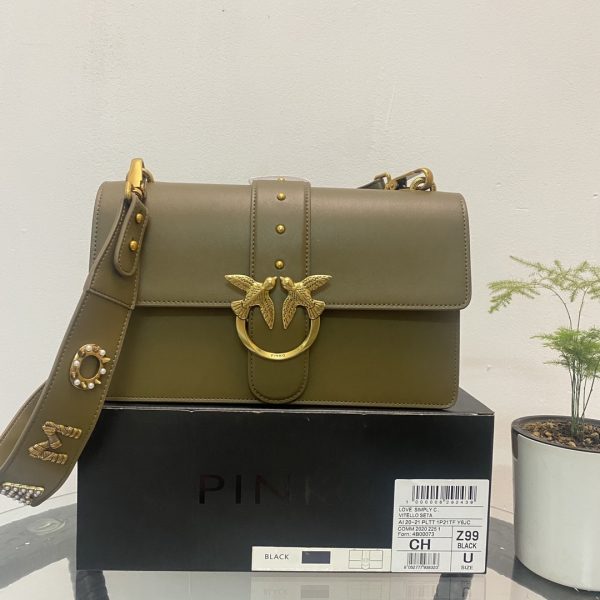 PINKO swallow bag  spring and summer new product rivet badge wide shoulder strap one shoulder diagonal bag large black