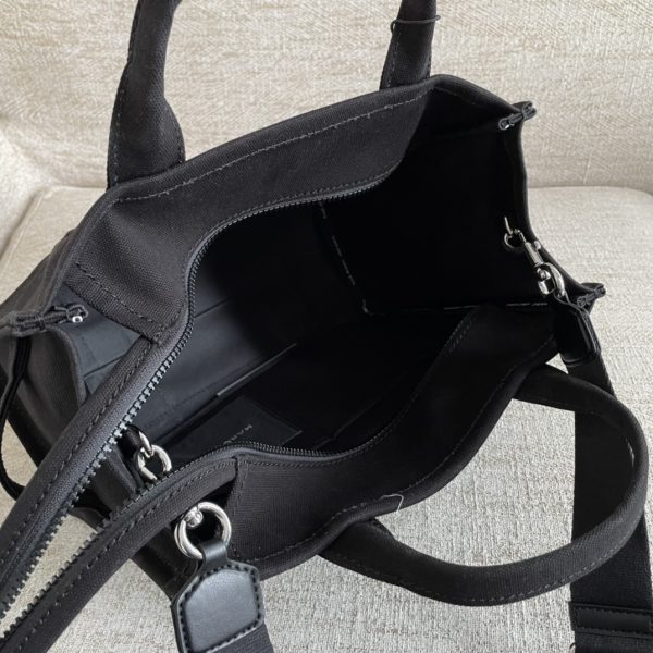 Marc Jacobs Tote Bag New Style With Long Shoulder Strap Detachable Adjustable Fashion Simple Dust Bag - Image 7