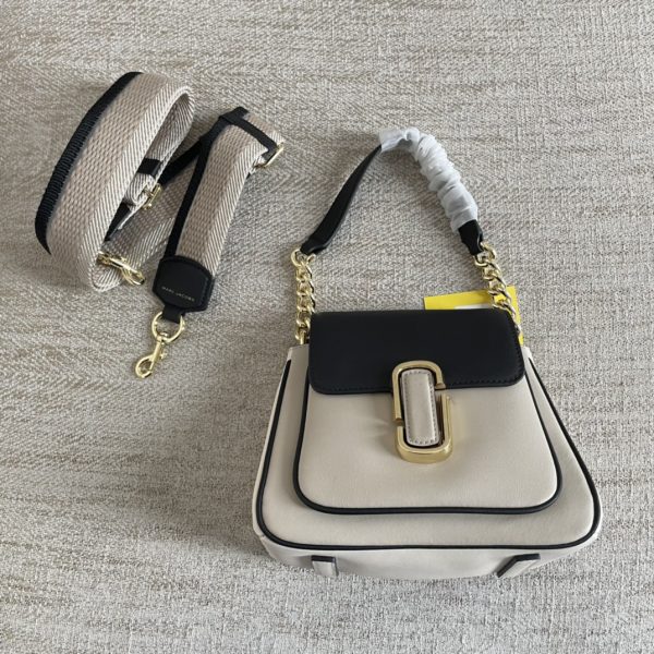 The Latest Glossy Calfskin Cross-Body Bag With Mj Shoulder Strap Is Detachable And Adjustable In Length And Dust Bag white and black