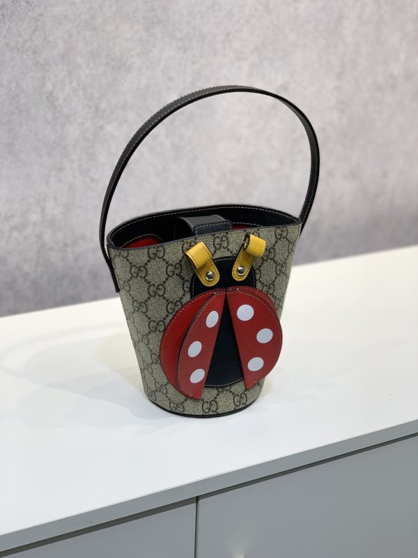 Gucci ?? ????New Little Ladybug Kids Bag