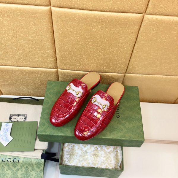 GUCCI classic flat shoes mules slippers half slippers red