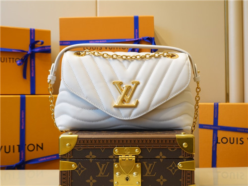 louis vuitton lv new wave chain bag