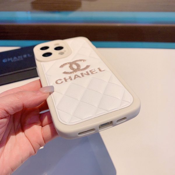 Chanel mobile phone case flower camera hole glitter logo all-inclusive mobile phone case feels comfortable - Image 6