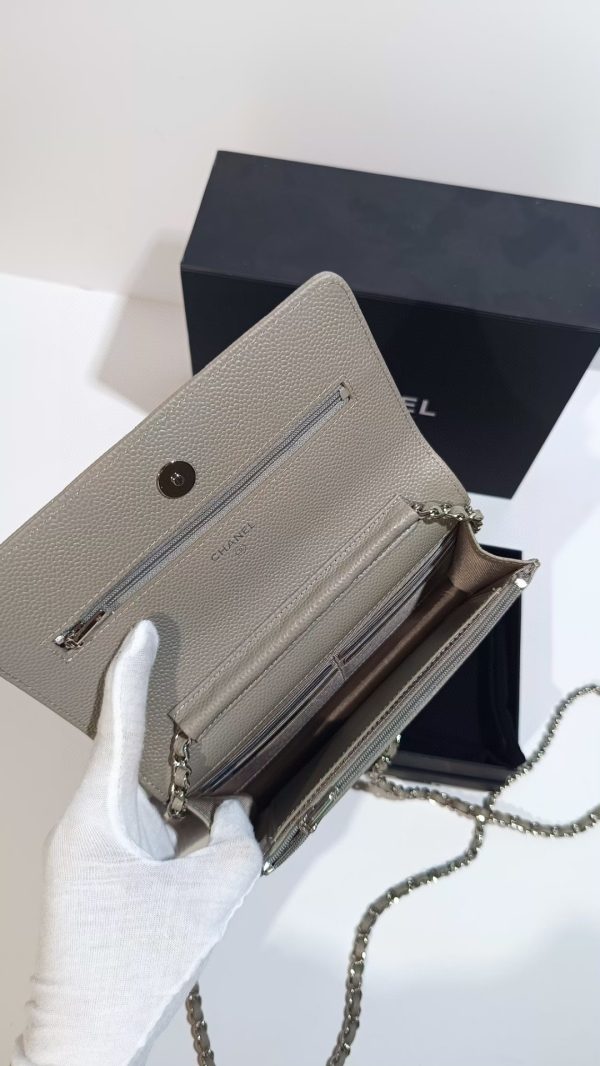 Chanel wallet model 0250 ball grain cowhide F - Image 9
