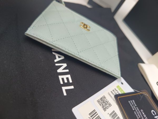 Chanel wallet model A84105 Single pull card bag K - Image 4