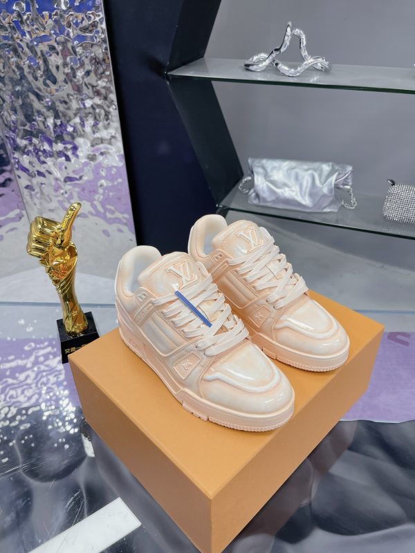 Louis Vuitton Trainer Maxi sneakers series Monogram floral dwelling C