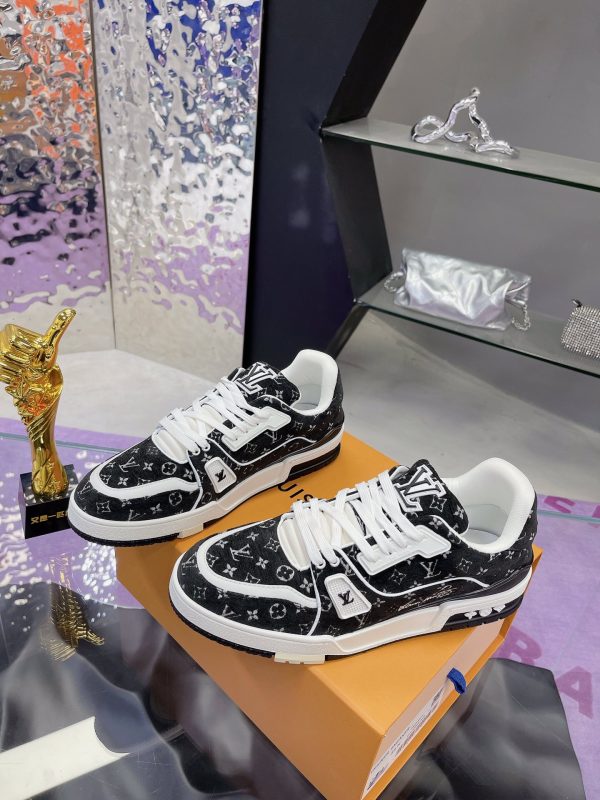 Louis Vuitton Trainer Maxi Sneakers Series LV cloth embossed technology model B - Image 3