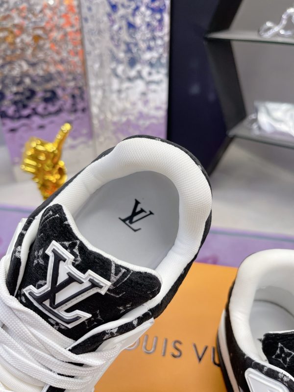 Louis Vuitton Trainer Maxi Sneakers Series LV cloth embossed technology model B - Image 7