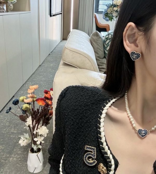 Chanel Denim love pearl choker necklace 24 spring summer latest - Image 4