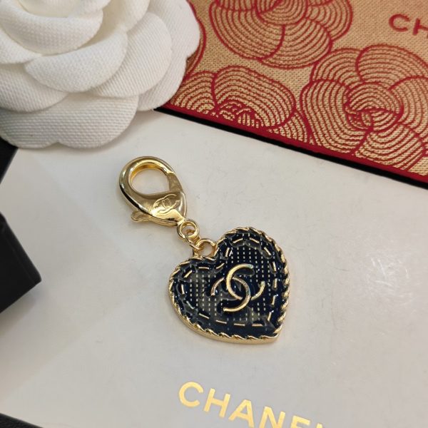 Chanel  24P denim blue heart keychain 24 spring and summer latest - Image 3