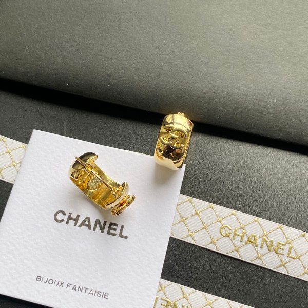 CHANEL letter hoop earrings