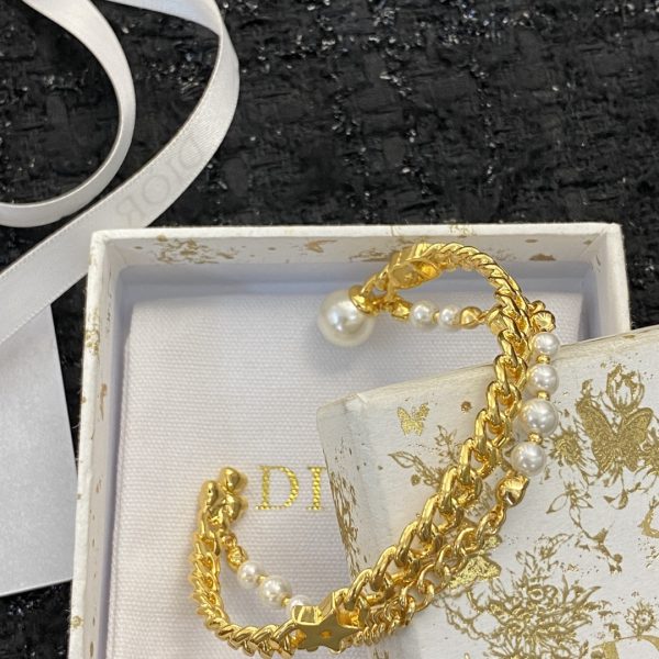 Code GH088 0750655 In stock Dior new pearl bracelet is on sale - Image 7